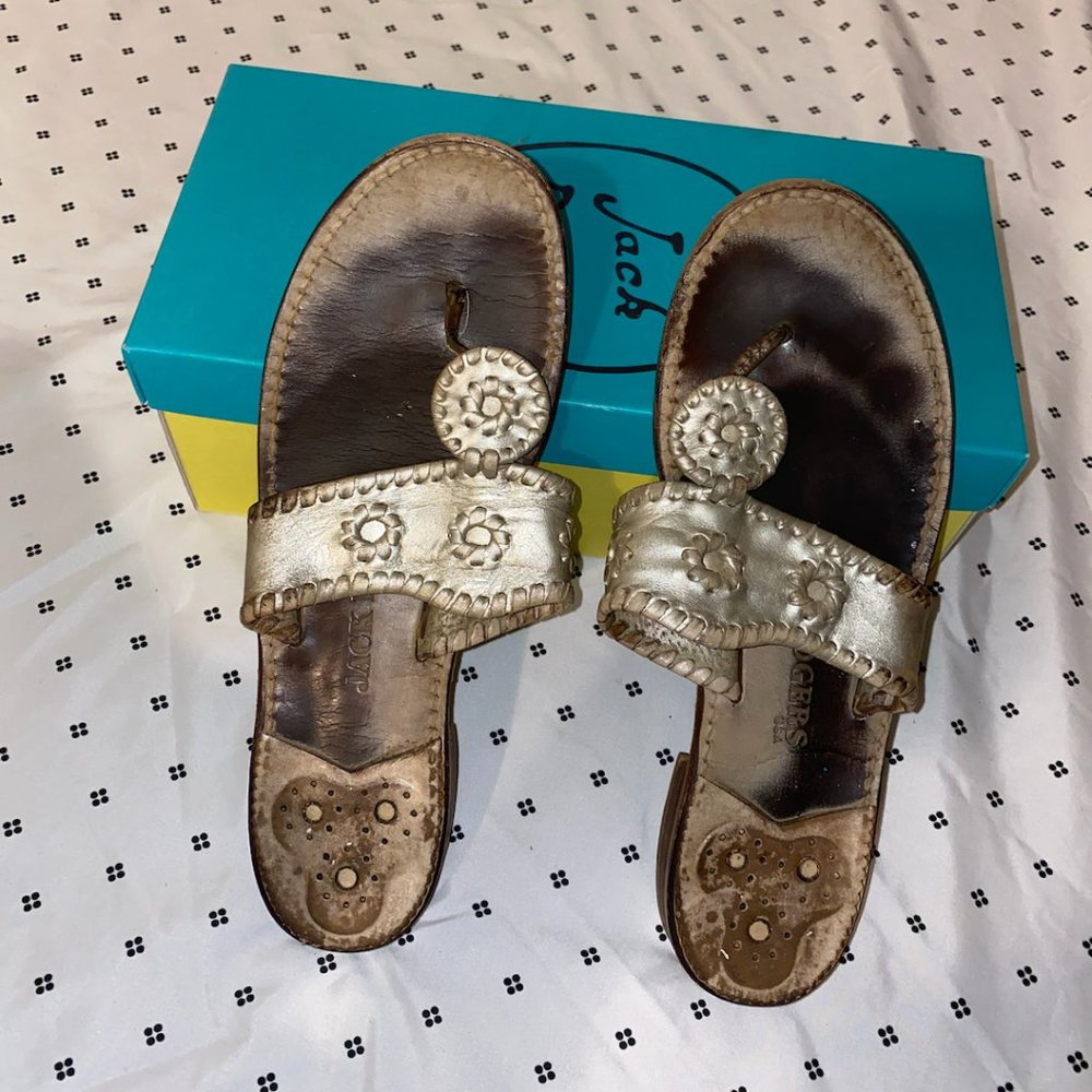 Jack Rogers Spirit in Platinum size 9 Womens Shoes Sandals